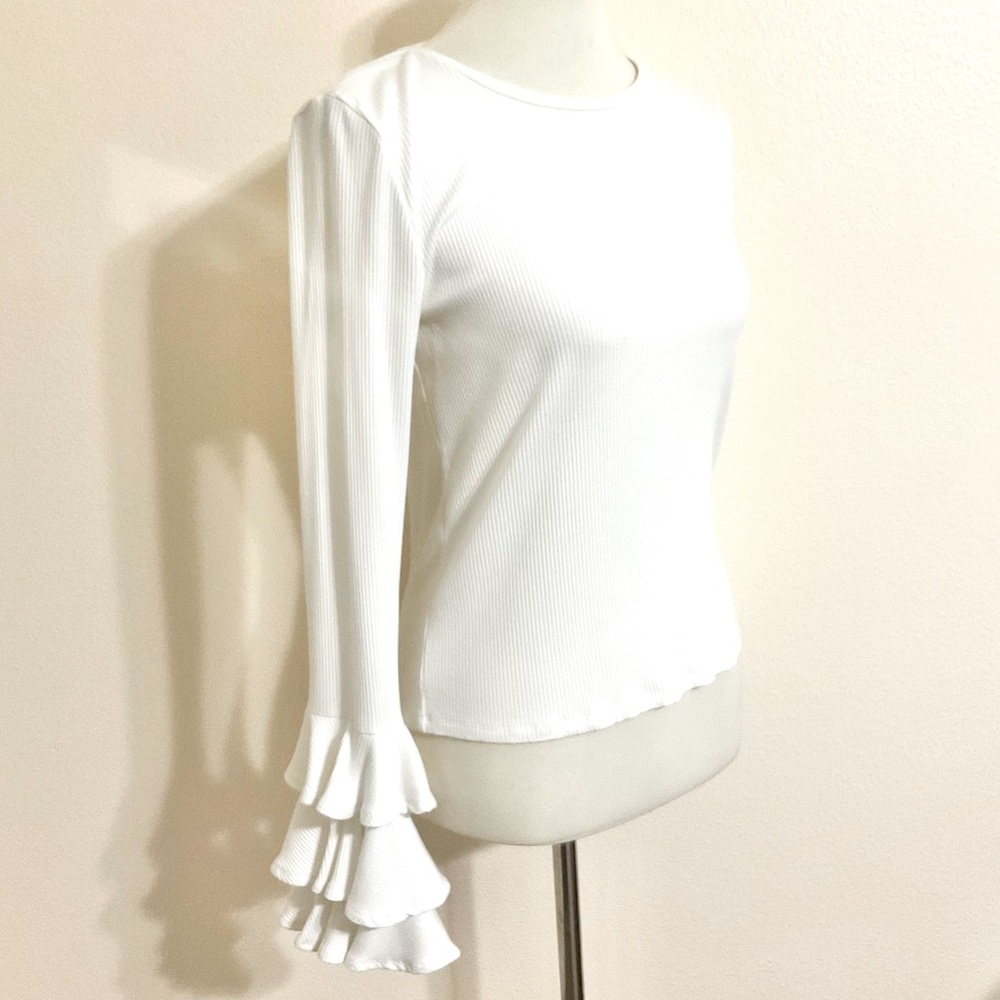 Gianni Bini Tiered Ruffle Sleeve Ribbed LS Top Ivory S